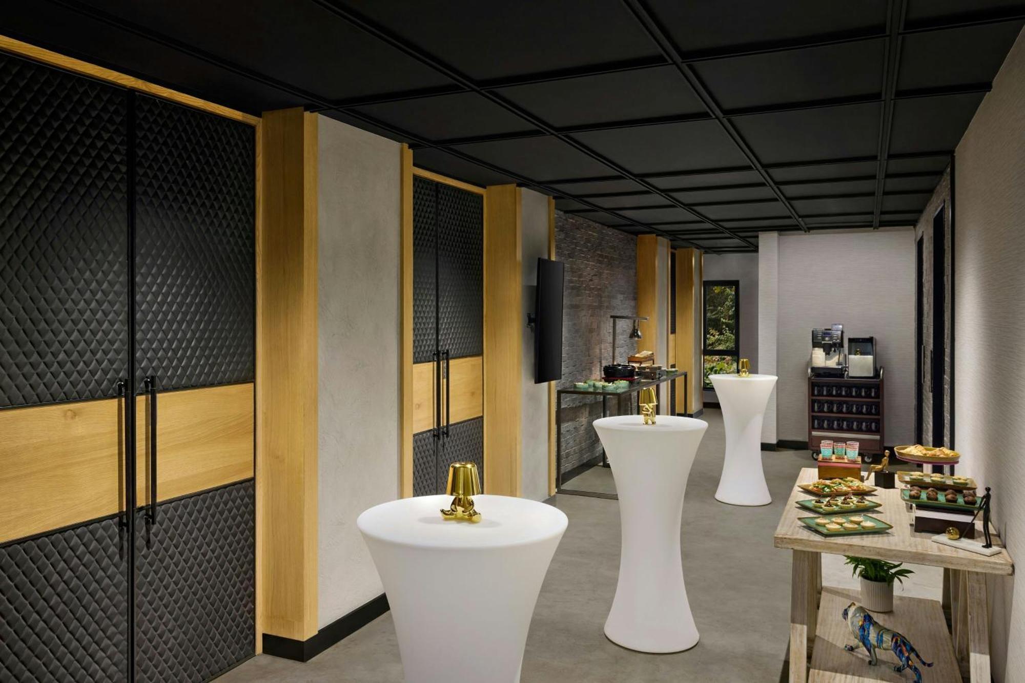Moxy Mumbai Andheri West Kültér fotó